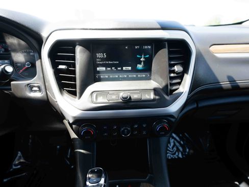 Used 2017 GMC Acadia SLE w/ LPO, Floor Liner Package FWD image 17