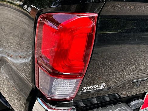 Used 2023 Toyota Tacoma SR5 RWD image 20