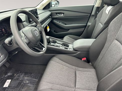New 2025 Honda Accord SE image 9