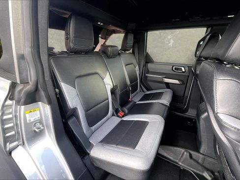 Certified 2022 Ford Bronco Black Diamond image 27