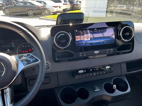 New 2025 Mercedes-Benz Sprinter 2500 image 6