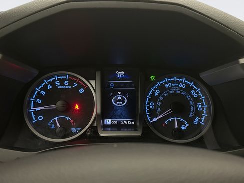 Used 2021 Toyota Tacoma Limited w/ Nightshade Package AWD/4WD image 13