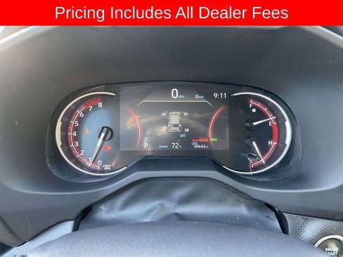 Used 2025 Toyota RAV4 XLE AWD/4WD image 22