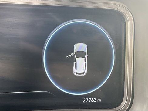 Used 2023 Hyundai Kona Limited image 12