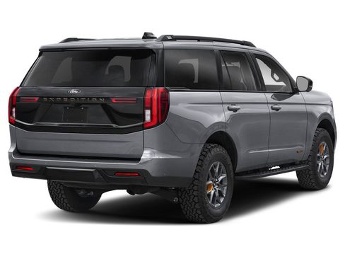 New 2026 Ford Expedition Tremor image 2