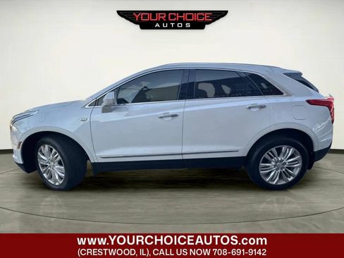 Used 2017 Cadillac XT5 Premium Luxury w/ Driver Assist Package FWD image 2