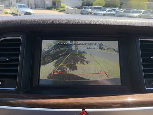 Used 2018 Genesis G80 3.8 RWD image 25