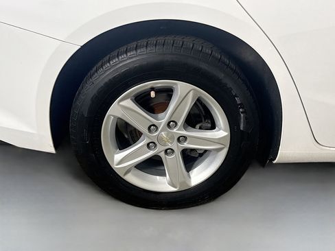Used 2019 Chevrolet Malibu LS FWD image 33