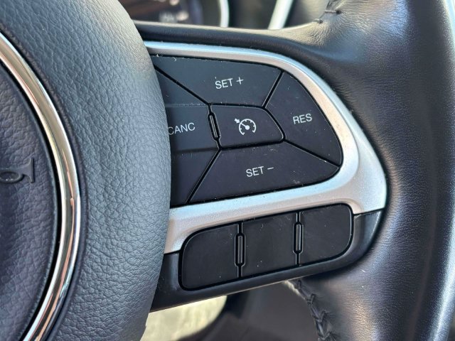 Used 2021 Jeep Compass Latitude AWD/4WD image 15