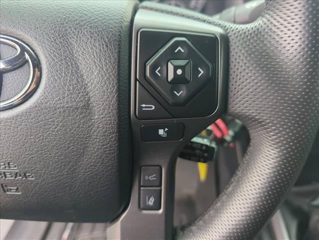 Used 2022 Toyota Tacoma TRD Sport w/ TRD Premium Sport Package AWD/4WD image 15