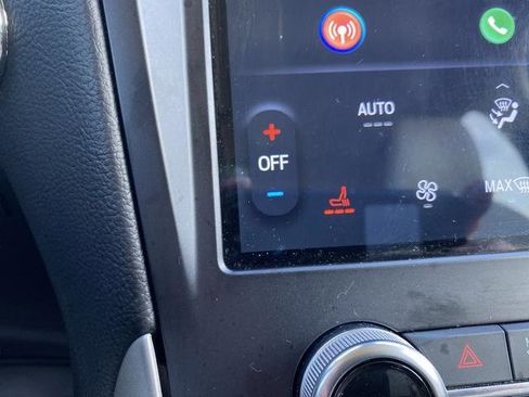 Certified 2024 Ford Edge SEL image 7