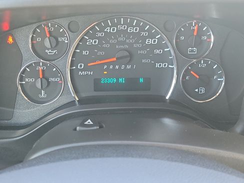 Used 2025 Chevrolet Express 2500 Extended w/ Driver Convenience Package RWD image 24
