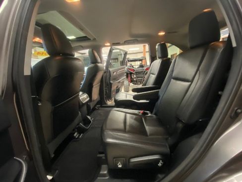 Used 2014 Toyota Highlander Limited AWD/4WD image 15