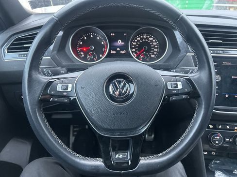 Used 2021 Volkswagen Tiguan SE R-Line image 18