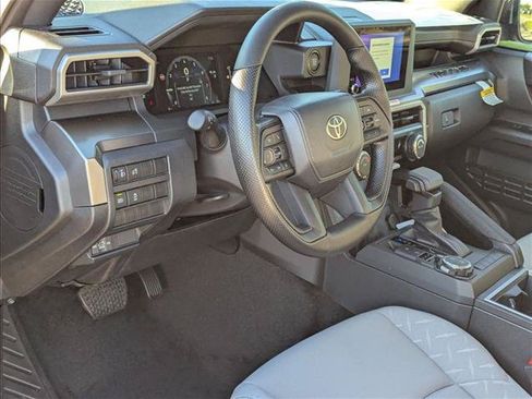 Certified 2025 Toyota Tacoma SR5 AWD/4WD image 3