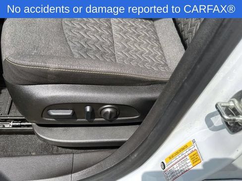 Certified 2024 Chevrolet Equinox LT w/ LPO, Floor Liner Package FWD image 20