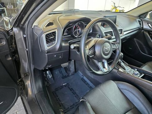 Used 2017 MAZDA MAZDA3 Grand Touring w/ Premium Equipment Package FWD image 21