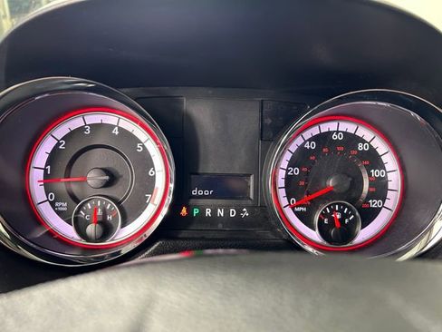 Used 2020 Dodge Grand Caravan SE FWD image 17