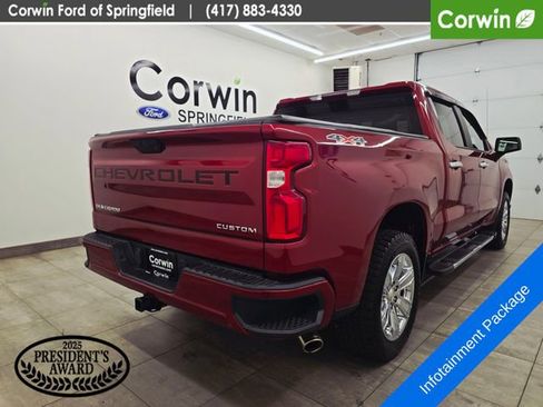 Used 2020 Chevrolet Silverado 1500 Custom w/ Custom Value Package AWD/4WD image 6