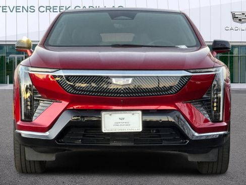 Certified 2025 Cadillac Optiq Luxury 1 image 8