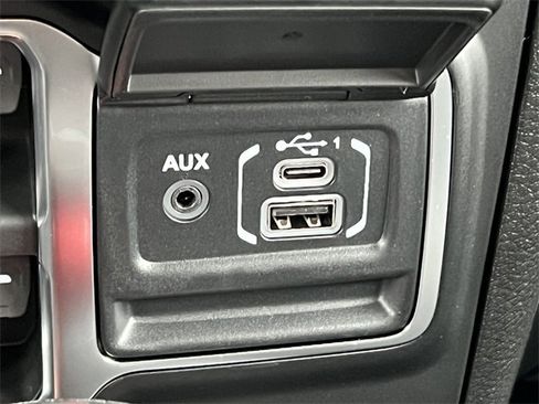 New 2026 Jeep Wrangler Unlimited Rubicon w/ Steel Bumper Group image 27