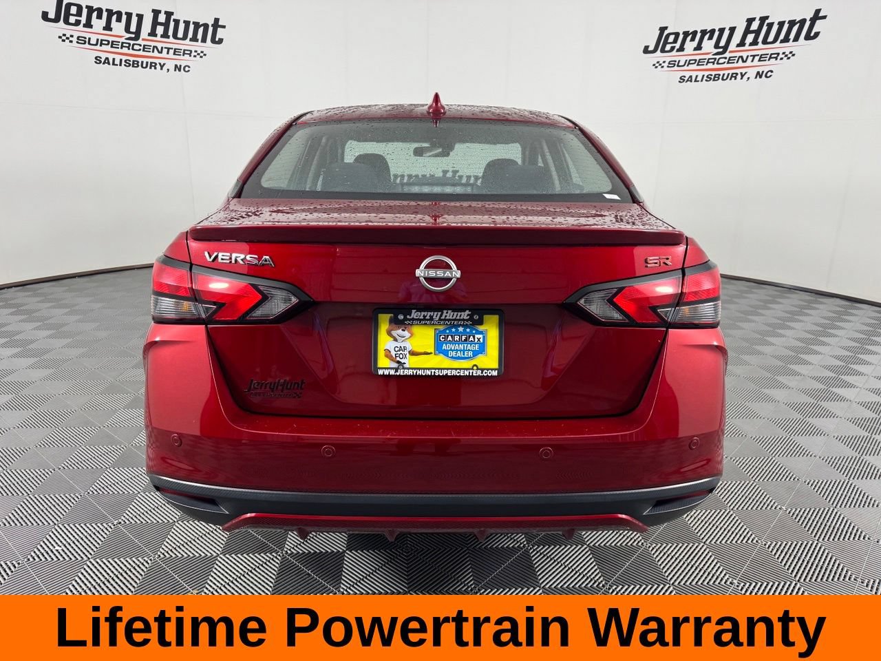 Used 2025 Nissan Versa SR w/ Trunk Package FWD image 8