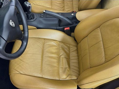 Used 2000 Porsche Boxster S RWD image 13