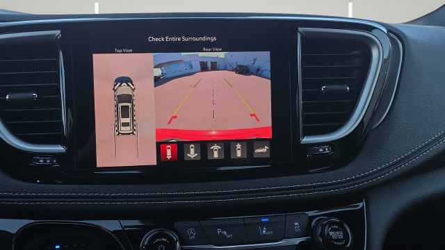 New 2026 Chrysler Pacifica Select FWD image 16