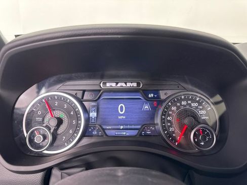 New 2026 RAM 1500 4x4 Crew Cab image 21