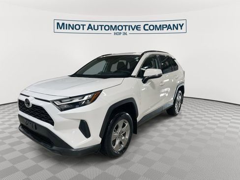 Used 2024 Toyota RAV4 XLE w/ Convenience Package AWD/4WD image 4