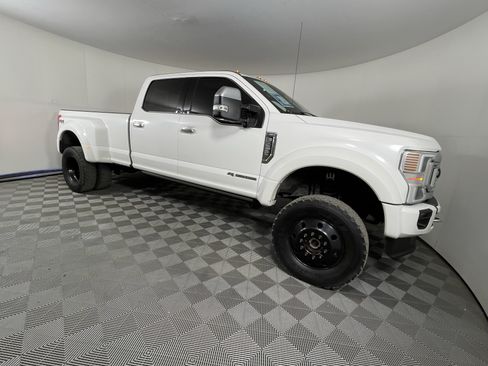Used 2020 Ford F450 Platinum w/ FX4 Off-Road Package AWD/4WD image 6