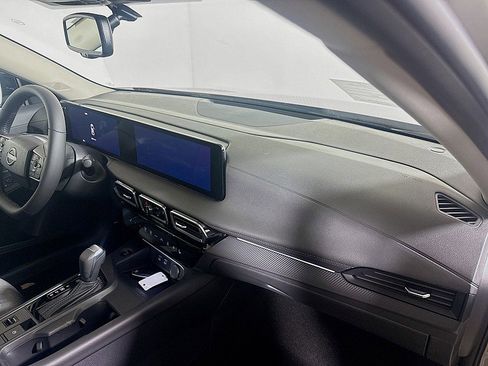 New 2026 Nissan Sentra SV w/ SV Convenience Package FWD image 28