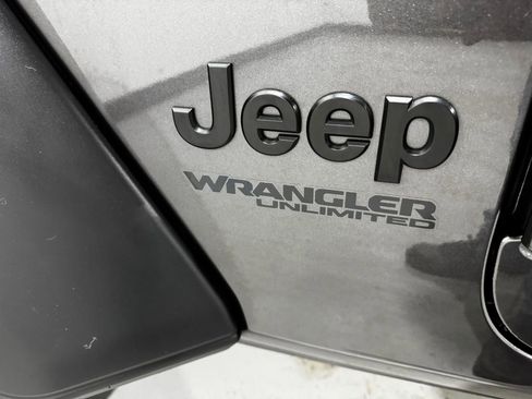 Used 2022 Jeep Wrangler Unlimited Sport AWD/4WD image 33