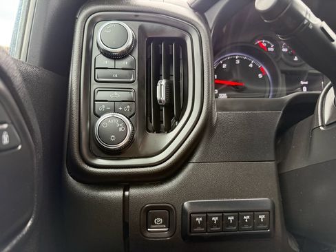 Used 2022 GMC Sierra 2500 Pro w/ Gooseneck/5TH Wheel Package AWD/4WD image 34