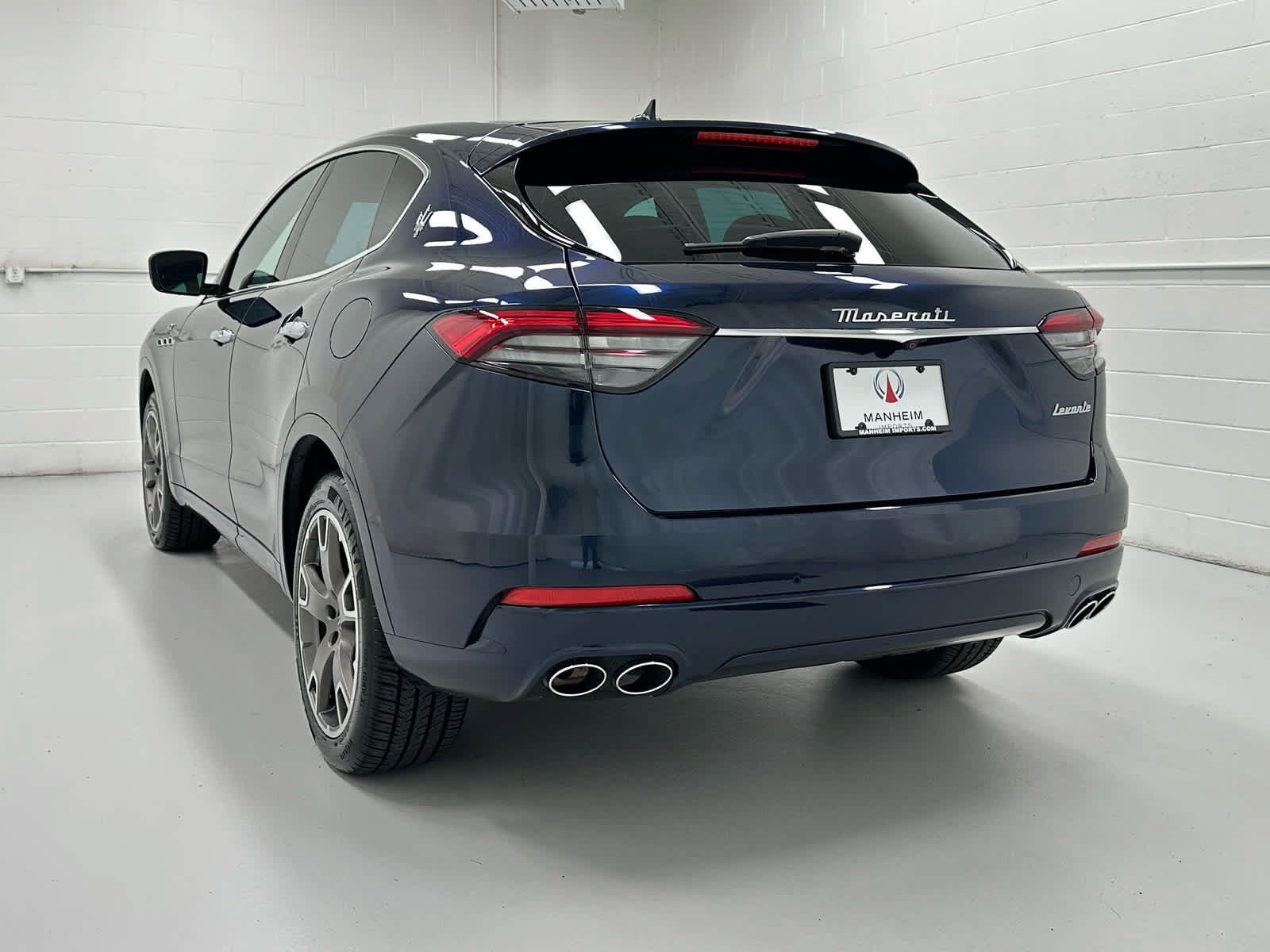 Used 2023 Maserati Levante GT AWD/4WD image 8