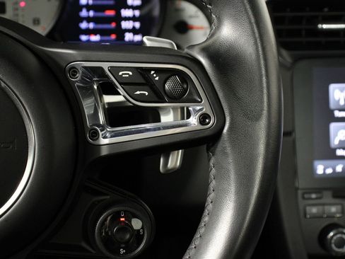 Certified 2017 Porsche 911 Carrera 4S image 15
