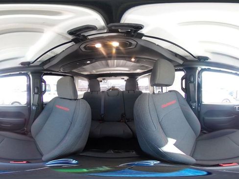 Used 2025 Jeep Wrangler Unlimited Rubicon image 42