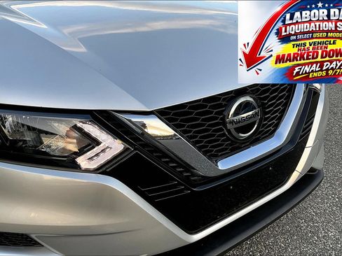 Used 2022 Nissan Rogue Sport SL AWD/4WD image 35