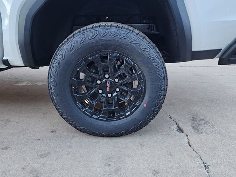 New 2026 GMC Canyon Elevation w/ Convenience Package image 51