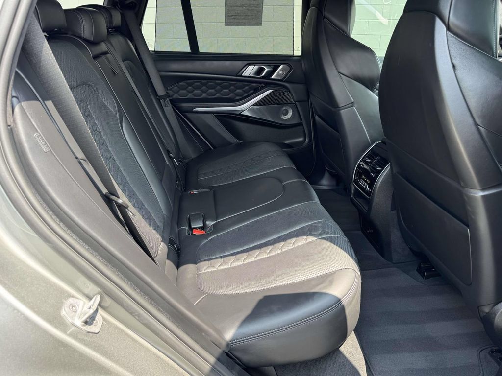 Used 2020 BMW X5 M w/ Executive Package AWD/4WD image 15