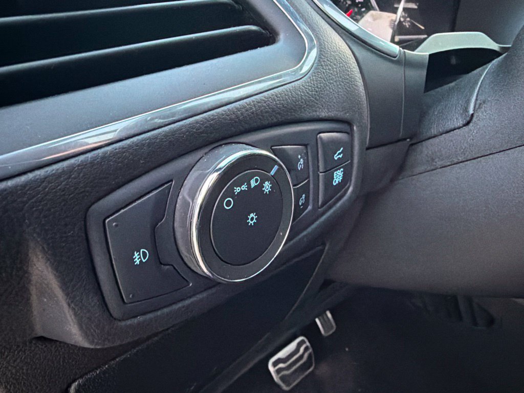 Used 2020 Ford Edge ST w/ Equipment Group 401A AWD/4WD image 32