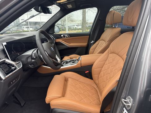New 2026 BMW X5 xDrive50e w/ Climate Comfort Package image 10