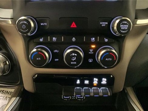 Used 2021 RAM 1500 Laramie image 42