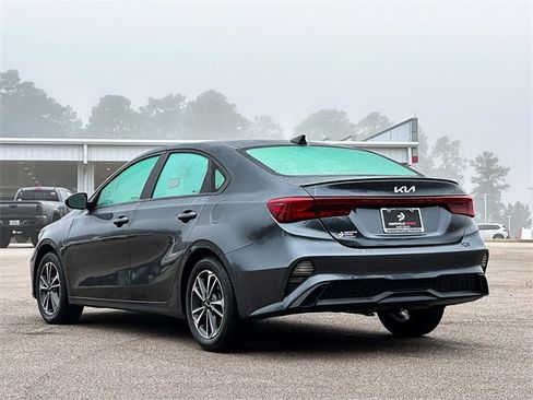 Used 2024 Kia Forte LXS image 6