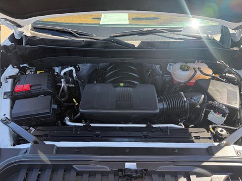 Certified 2023 Chevrolet Silverado 1500 LT AWD/4WD image 43