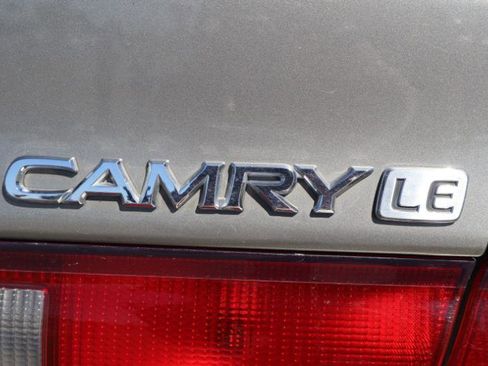 Used 1997 Toyota Camry CE image 10