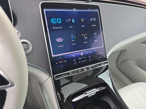 Certified 2023 Mercedes-Benz EQE 500 4MATIC SUV image 30