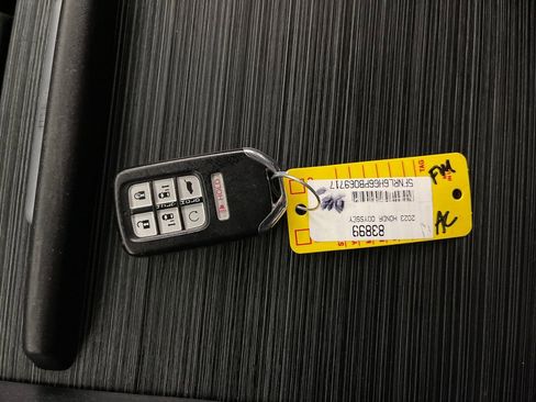 Used 2023 Honda Odyssey EX-L image 24