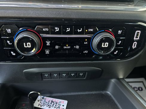 Used 2025 Chevrolet Silverado 2500 High Country w/ High Country Premium Package AWD/4WD image 31