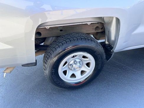 Used 2017 Chevrolet Silverado 1500 W/T w/ Chrome Bumper Package image 8